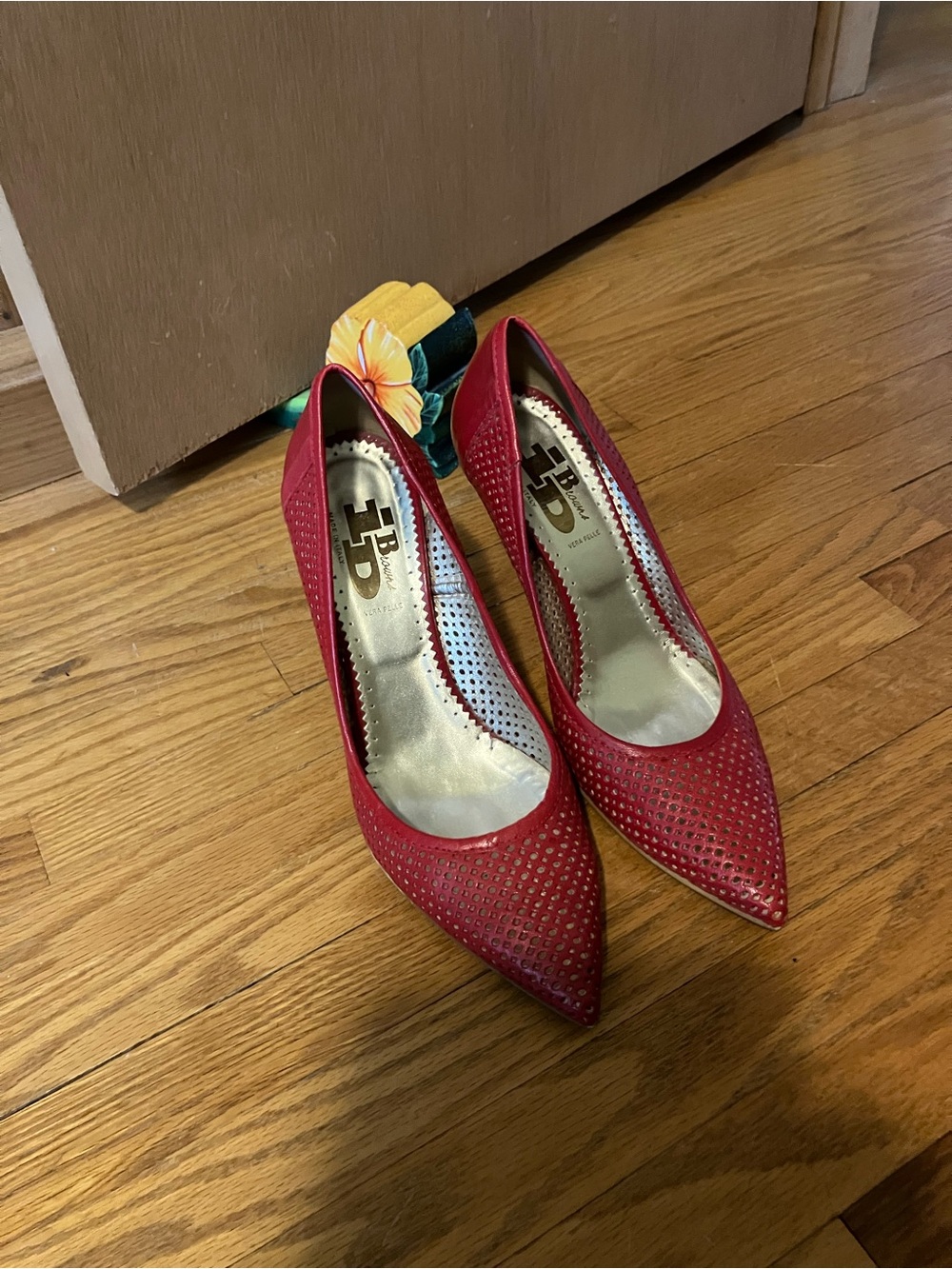 Vera Pelle Red Perforated Pointed-Toe Pumps